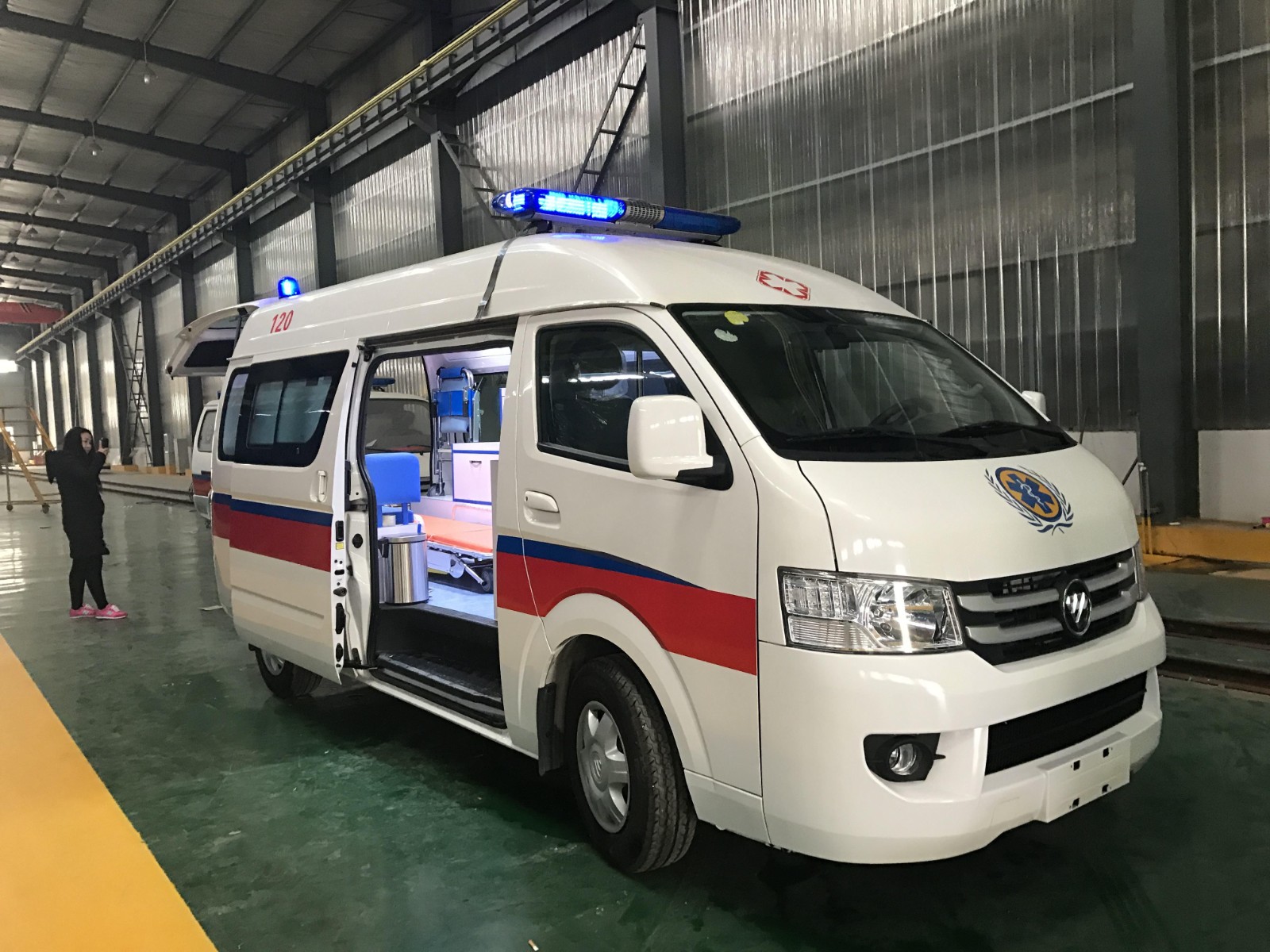 郧西县救护车转院