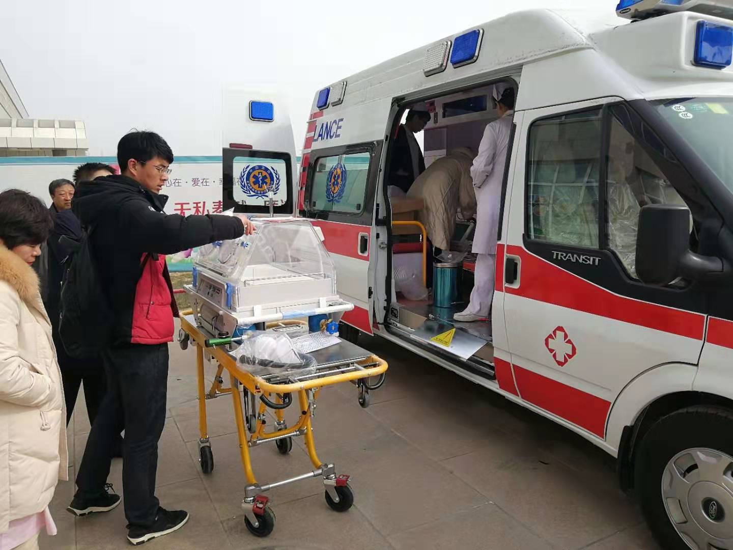 郧西县救护车转院
